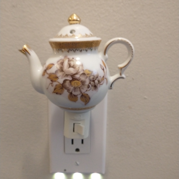 Porcelain Night Light - Picture 7 of 16